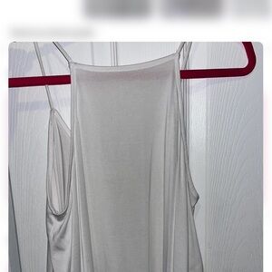 Chic White Sleeveless Top